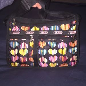 LeSportssac cross body heart bag. Like new