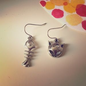 Fish and cat matching earring