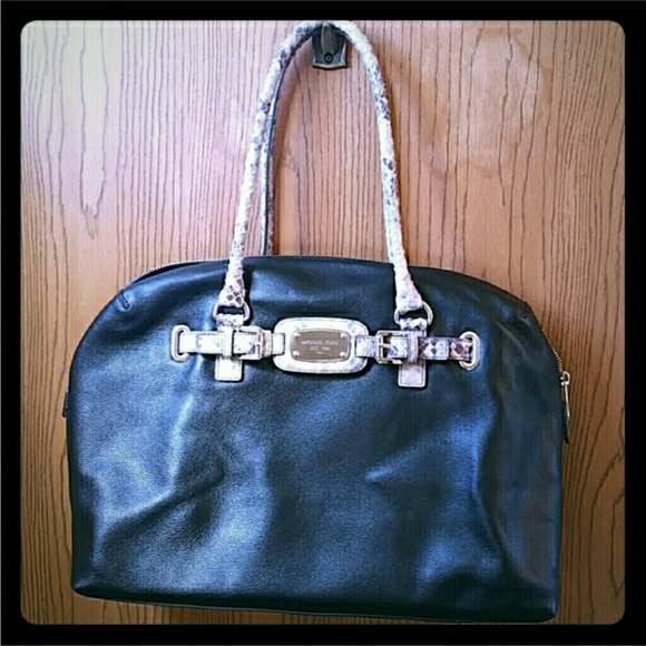 🎉HOLIDAY SALE🎉 MK Hamilton Weekender BLACK - Picture 4 of 4