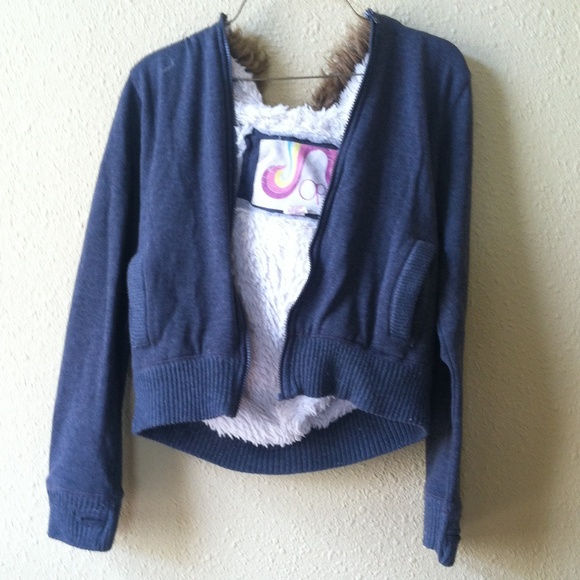 Grey jacket - Picture 1 of 3