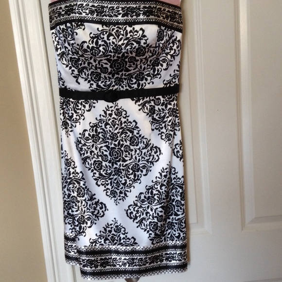 White House black market strapless dress