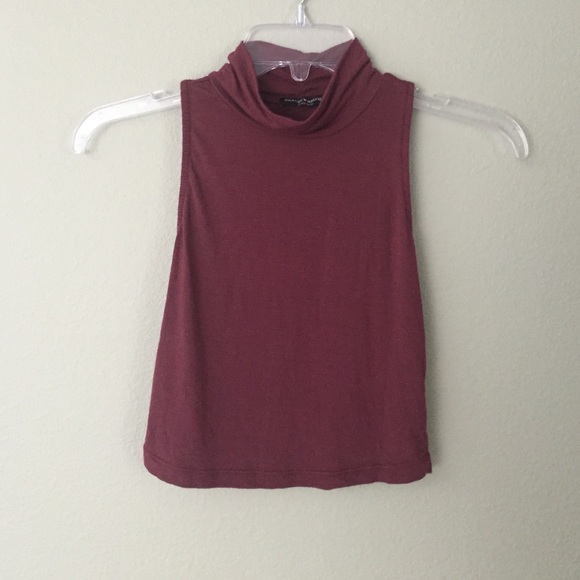 Brandy Melville crop top