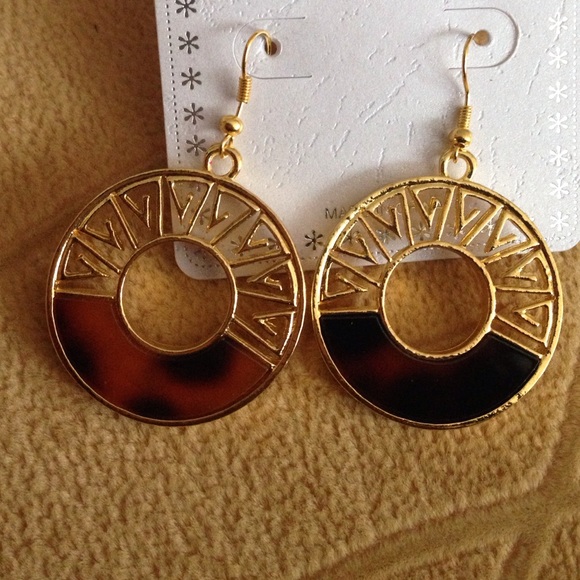Gold Toned Brown Tortoise Shell Earring Dangles