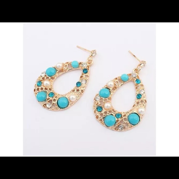 Jewelry - 💓️Posh Statement Earrings💓