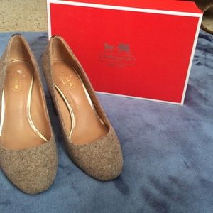 Coach taupe and croc heel gently used
