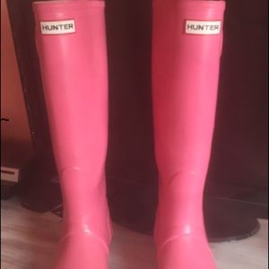 Pink Hunter boots!!!