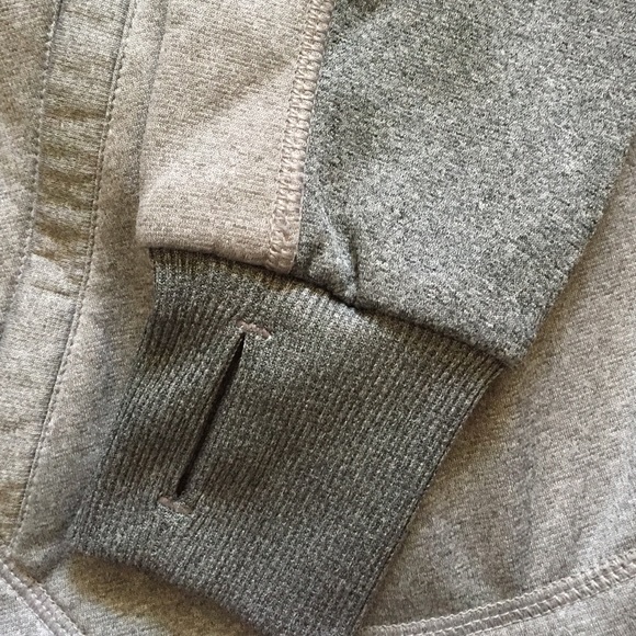 Gray Nike Thermafit sweatshirt - Picture 2 of 4