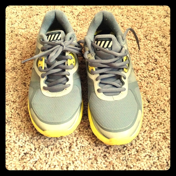 Brand new nike lunarlon shoes