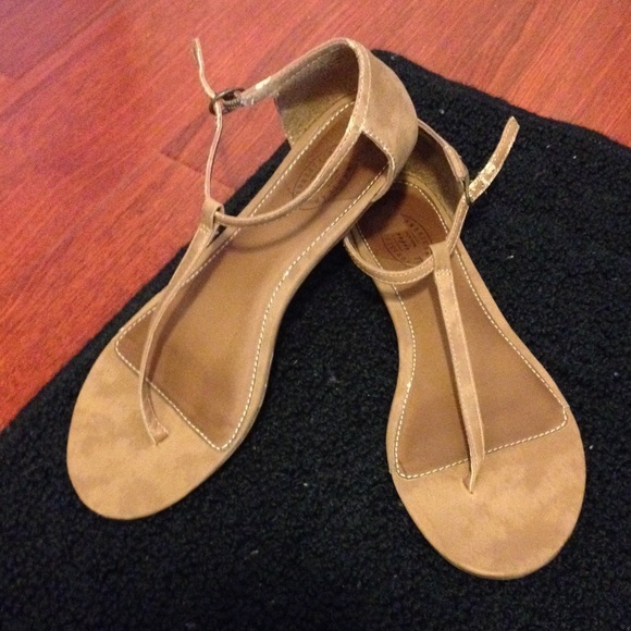 American Eagle Outfitters Sandals