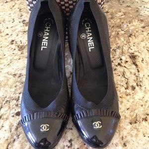 REDUCED PRICE!CHANEL!!!!! SUPER CUTE BLACK PUMPS!!