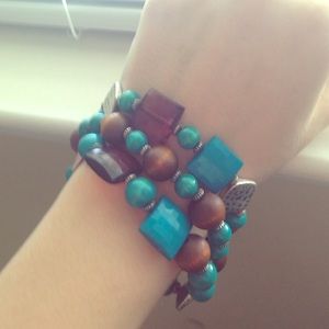Layered stretchy bracelets