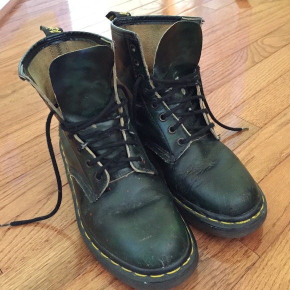 💥SOLD💥Doc Martens Dark Forrest Green