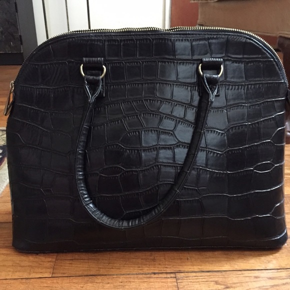 Faux crocodile skin handbag!