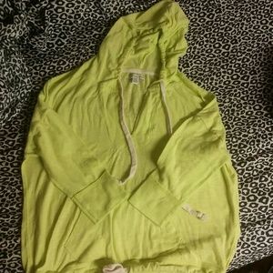 American Eagle pullover