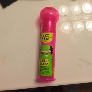 Bed head after party smoothing cream