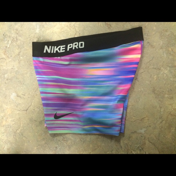 Nike pro Swift Print 3.0 shorts SMALL
