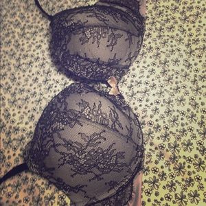 Victoria's Secret Very Sexy Push-Up✨