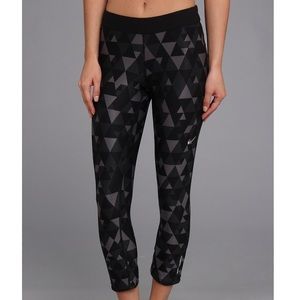 Nike Print Dri-Fit Capri Leggings