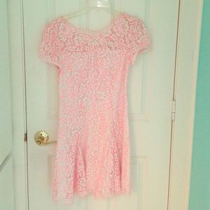 JUICY COUTURE SPRING LACE AND PINK DRESS
