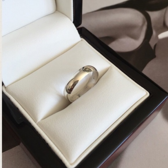 Jewelry - ❗️FINAL PRICE❗️Wedding Bands 4mm