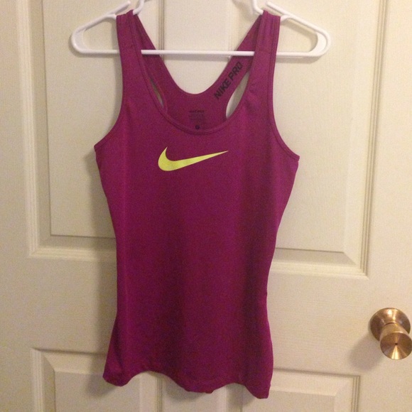 Nike tank