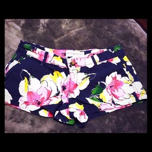 Aero floral shorts size 5/6