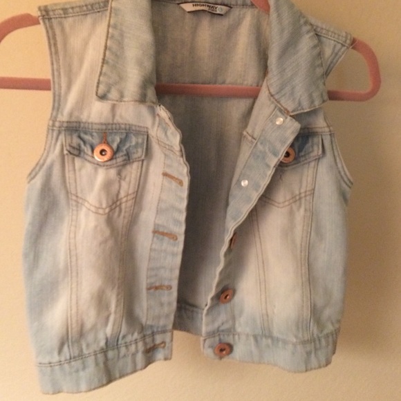 💙 Light denim Jean vest 💙