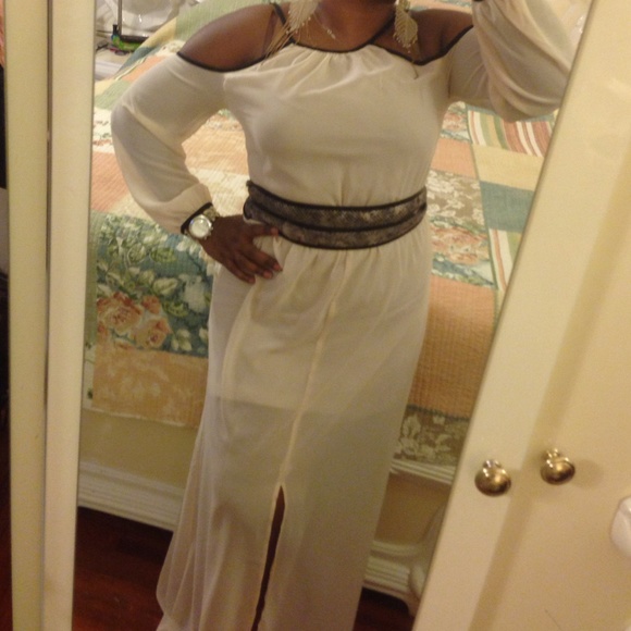 Maxi - Picture 4 of 4