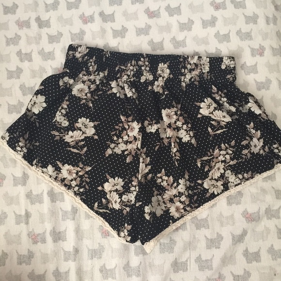 Forever 21 short