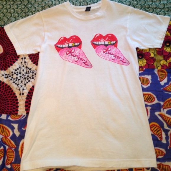 🚫SOLD🚫Miley Cyrus Bangerz Tour Shirt