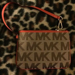 🌺MK wristlet ❤️❤️