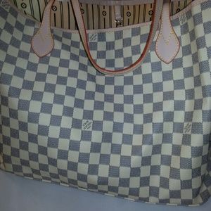 Nice nvfull bag??????