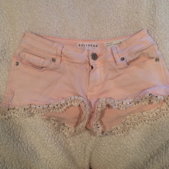 Bullhead Denim - Light Pink with lacy material Jean shorts