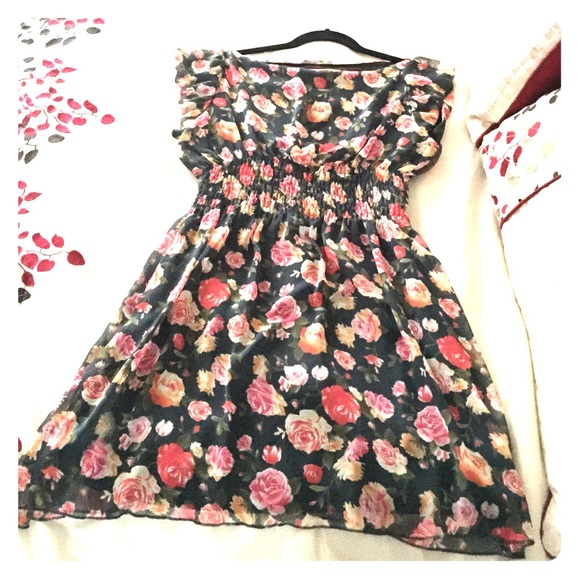Floral sun dress size large