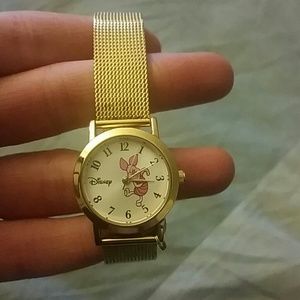 Disney watch (gold) new with out box
