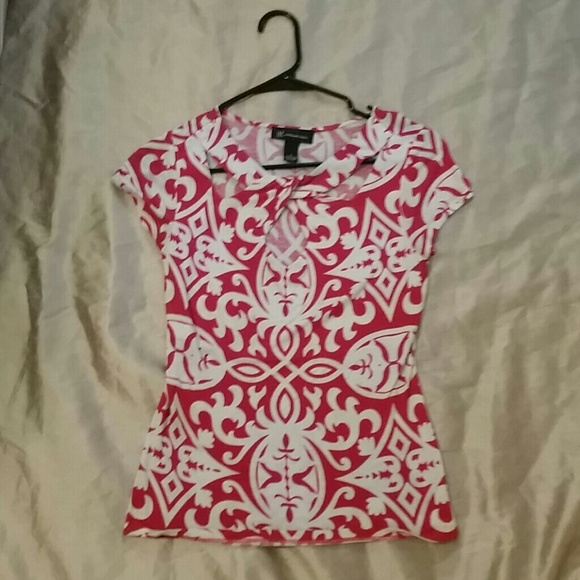 Keyhole cute red and white Inc blouse small