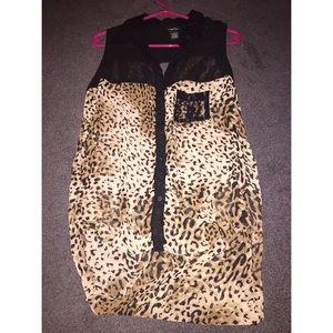 Cheetah print cross back shirt
