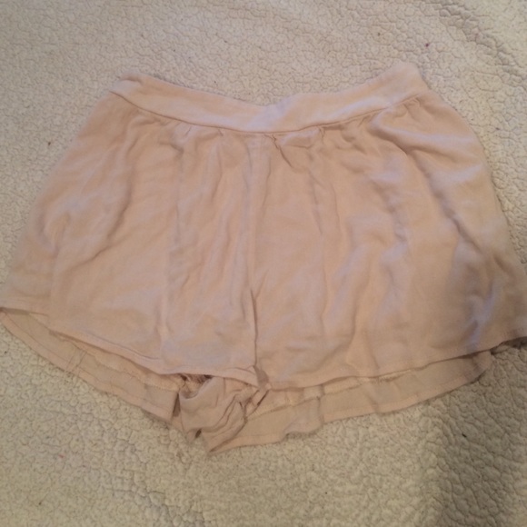 Final touch cream flowy shorts