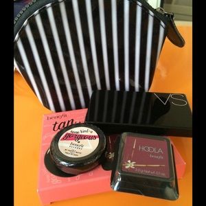 Makeup bundle (Benefit/Victoria Secret)