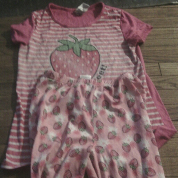 Strawberry Sleepwear