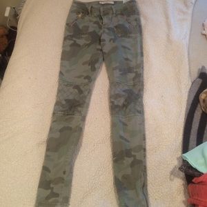 Abrocrombie and Fitch camo jeans