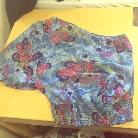 One sleeve summer shirt.