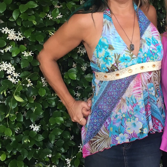 PEEK-A-BOO Light Sexy Embellished halter top Do&Be