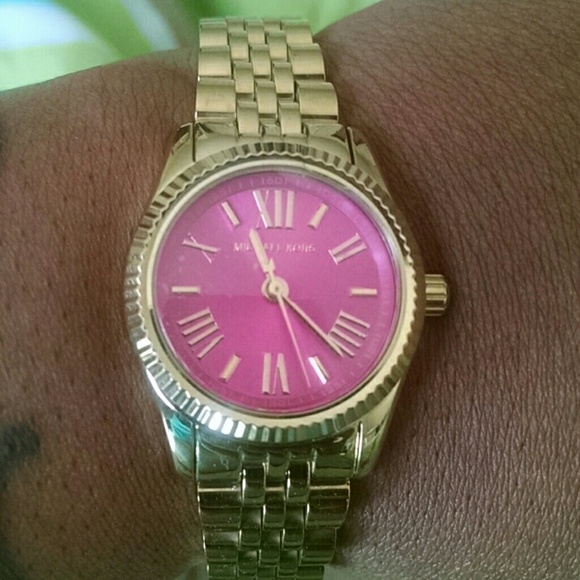 🎉 Host Pic🎉 Gold Michael Kors Watch