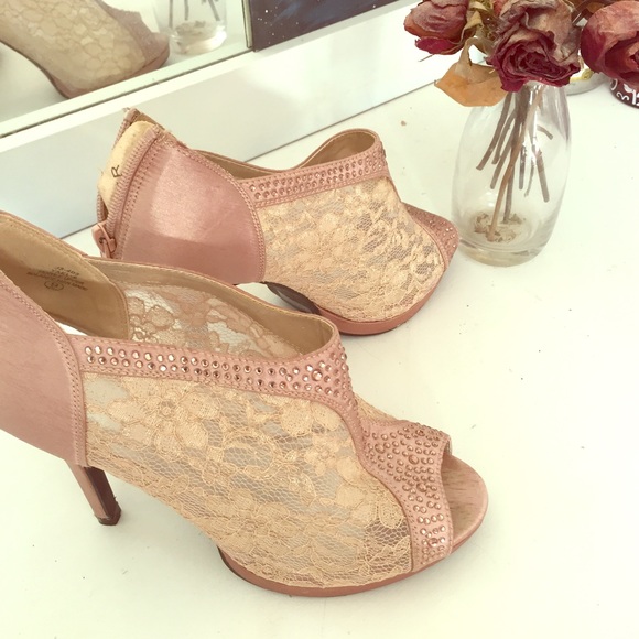 Blush lace heels