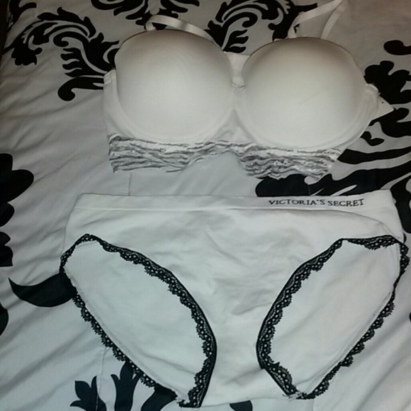 Bra and panties set