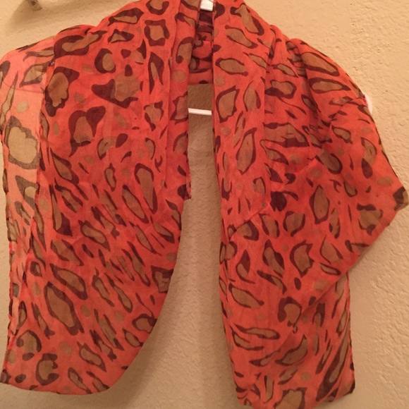 Infiniti scarf