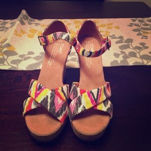 Strappy Toms wedge