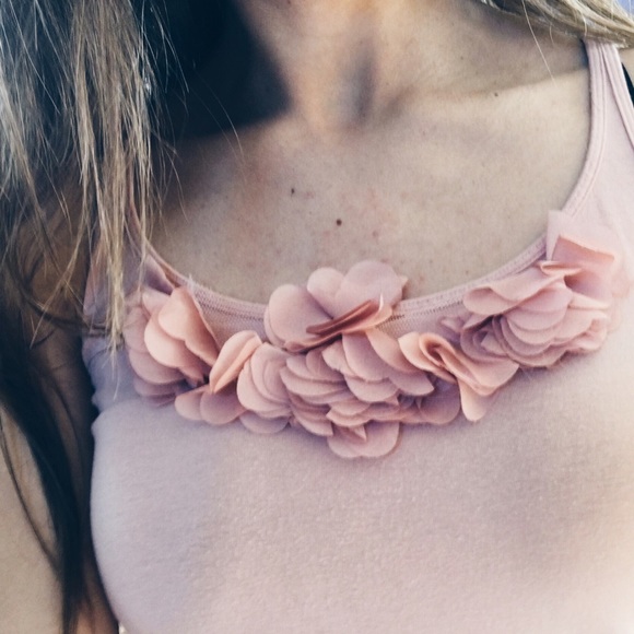 • NY&C Pink Floral Tank Top • - Picture 2 of 4