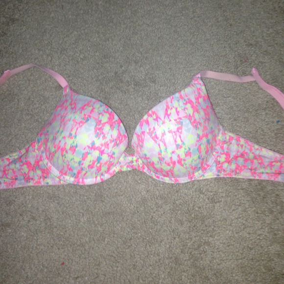 PINK Victoria's Secret push up bra collection - Picture 3 of 3